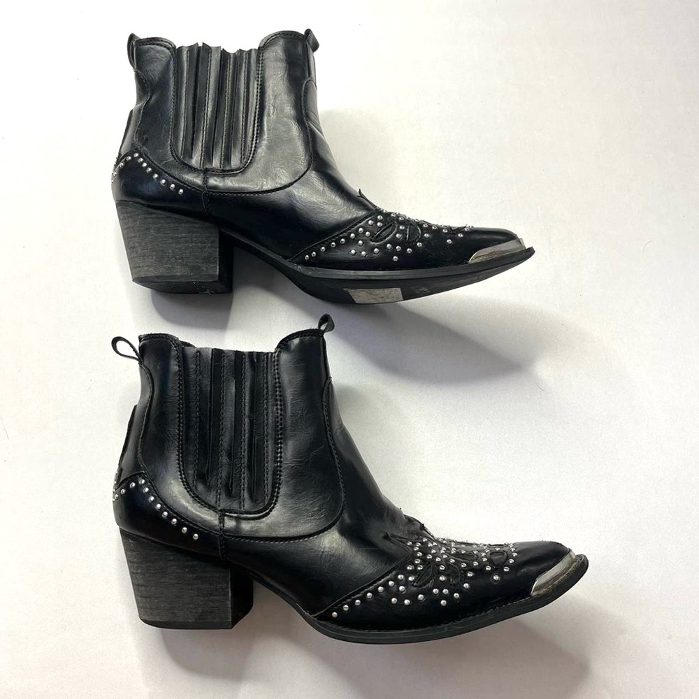 Wanted Black Leather Ankle Booties